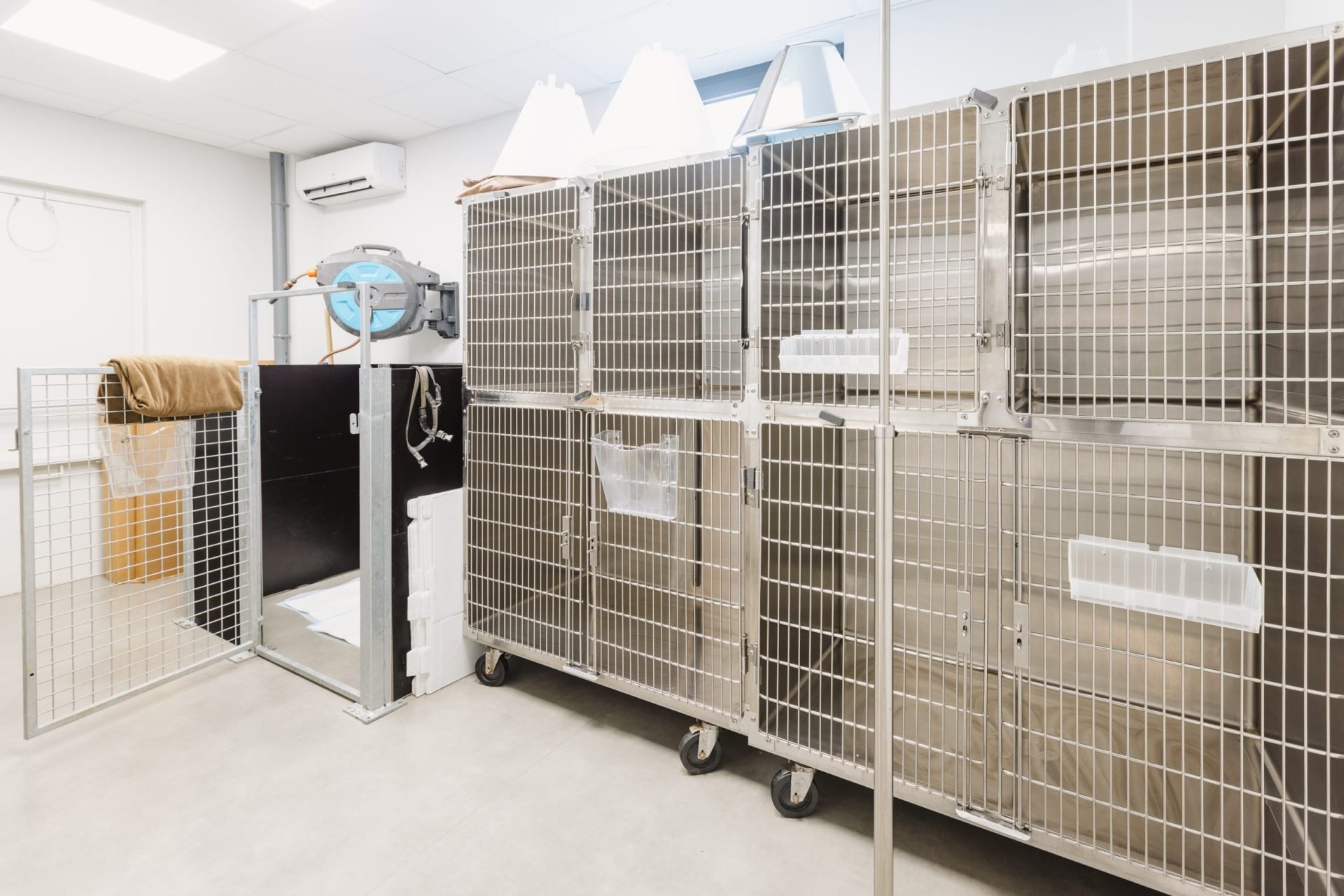 Cage d'hospitalisation