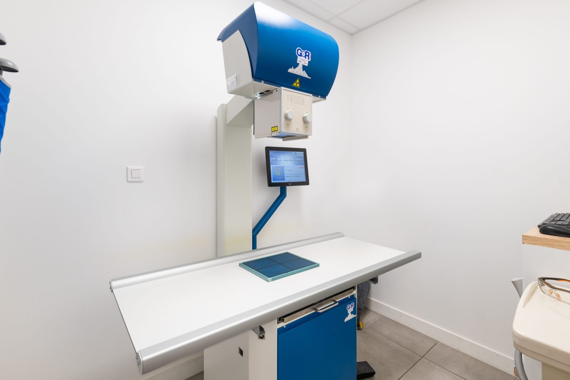 cliniqueveterinaireducrayon lyon 8
